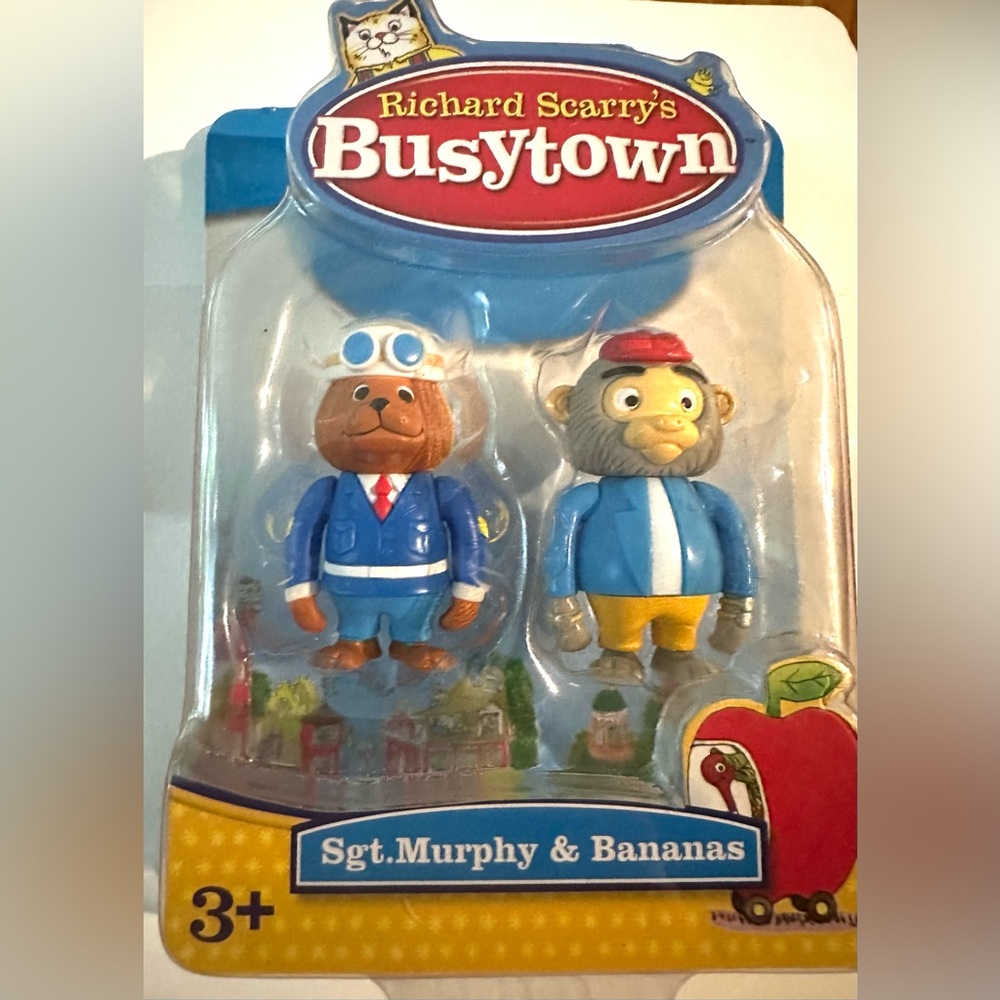 NEW NWT RICHARD SCARRY BUSYTOWN TOY FIGURES Sgt. Murphy & Bananas Gorilla RARE